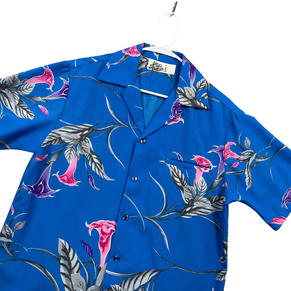 Hilo Hatties Button Down Shirt Mens Medium Blue Floral Tropical Hawaii 500